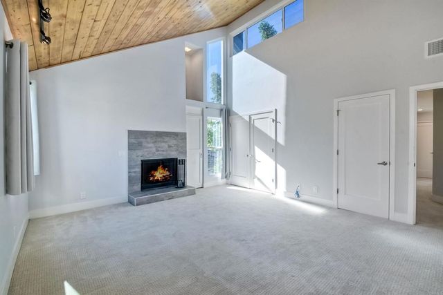 348 La Mesa Avenue, Encinitas, CA 92024
