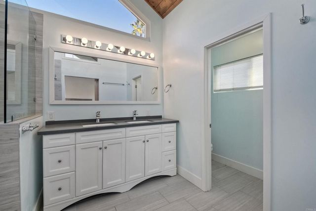 348 La Mesa Avenue, Encinitas, CA 92024