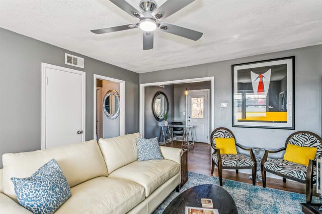 625 S Apache Dr, Wichita, KS 67207