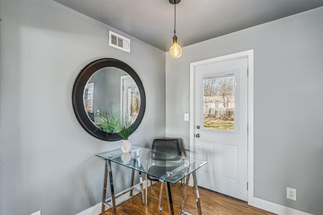 625 S Apache Dr, Wichita, KS 67207