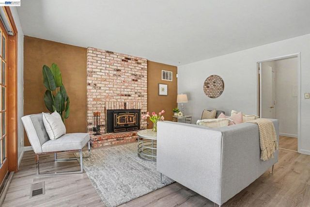 3414 Augusta Ct, Hayward, CA 94542