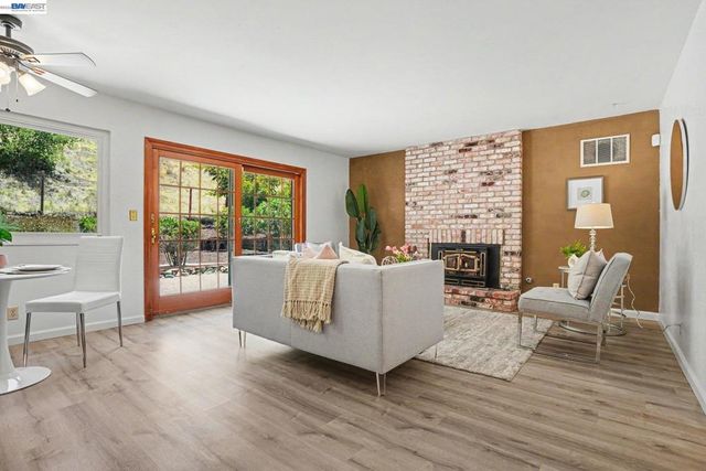 3414 Augusta Ct, Hayward, CA 94542