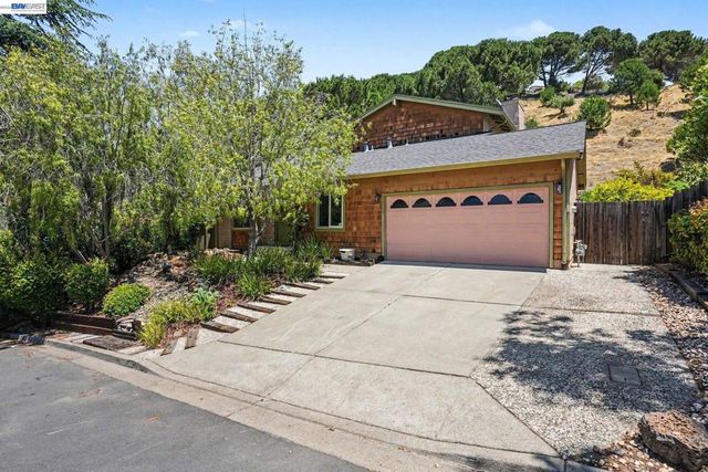 3414 Augusta Ct, Hayward, CA 94542