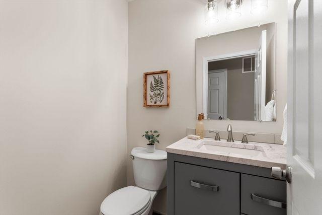 357 Boylston St 5, Lowell, MA 01852