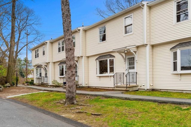357 Boylston St 5, Lowell, MA 01852