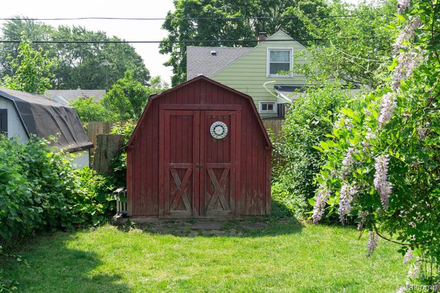 1247 Catalina Drive, Flint Charter Township, MI 48507