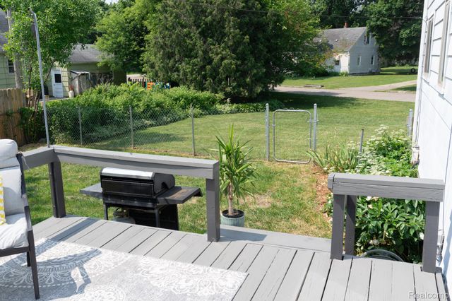 1247 Catalina Drive, Flint Charter Township, MI 48507