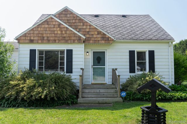 1247 Catalina Drive, Flint Charter Township, MI 48507