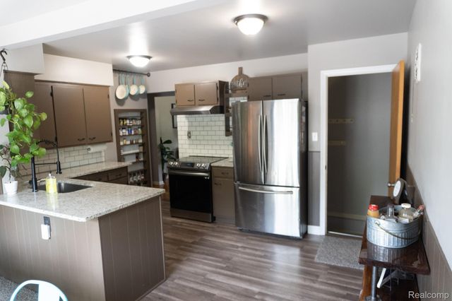 1247 Catalina Drive, Flint Charter Township, MI 48507