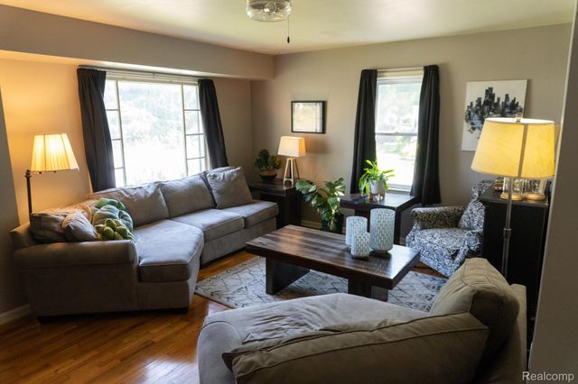 1247 Catalina Drive, Flint Charter Township, MI 48507