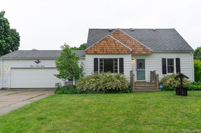 1247 Catalina Drive, Flint Charter Township, MI 48507