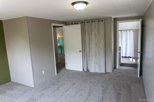 1247 Catalina Drive, Flint Charter Township, MI 48507