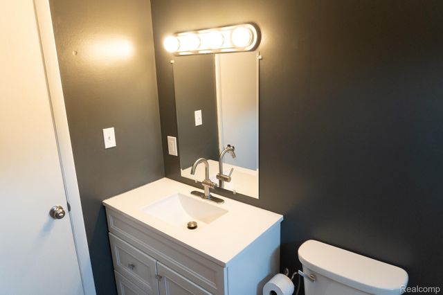 1247 Catalina Drive, Flint Charter Township, MI 48507