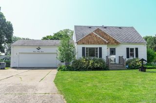 1247 Catalina Drive, Flint Charter Township, MI 48507