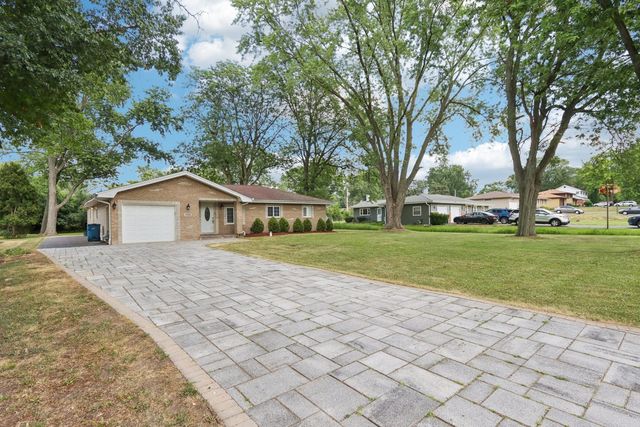1112 Rosary Lane, Joliet, IL 60435