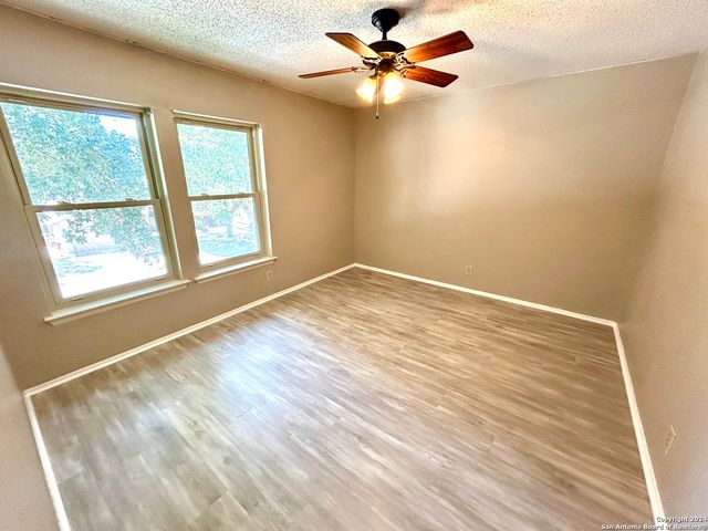 8111 Mescal Trail, San Antonio, TX 78244