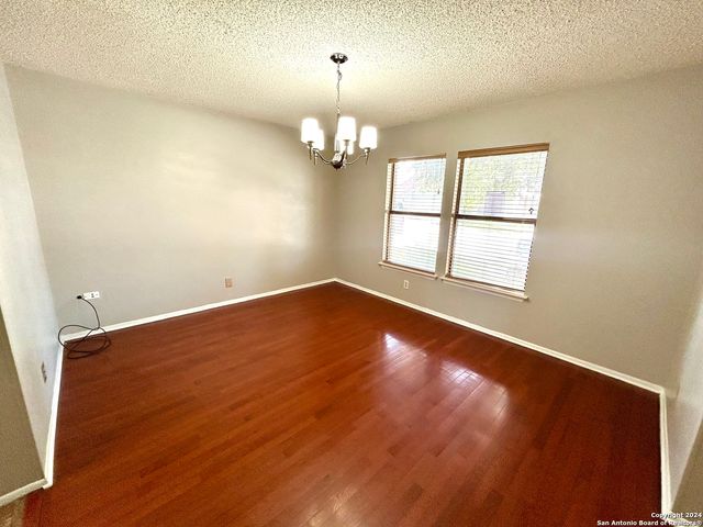 8111 Mescal Trail, San Antonio, TX 78244