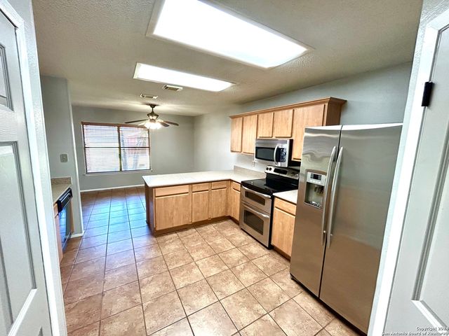 8111 Mescal Trail, San Antonio, TX 78244