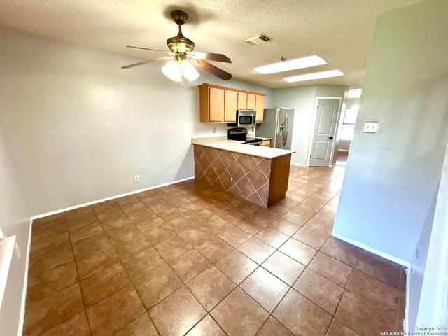 8111 Mescal Trail, San Antonio, TX 78244