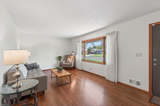 2521 Cedar Avenue, White Bear Lake, MN 55110