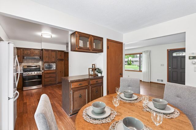 2521 Cedar Avenue, White Bear Lake, MN 55110