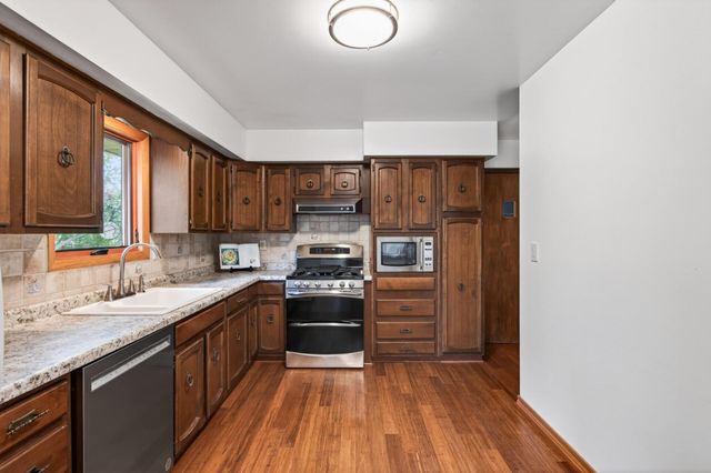 2521 Cedar Avenue, White Bear Lake, MN 55110