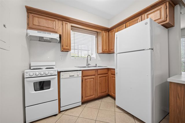 1311 Antoine Drive 171, Houston, TX 77055