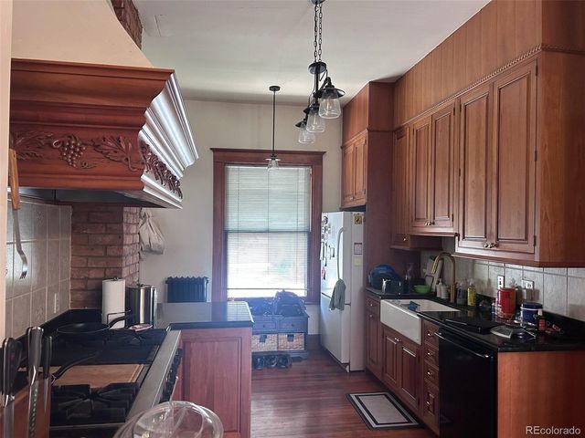 1102 3rd Ave, Longmont, CO 80501