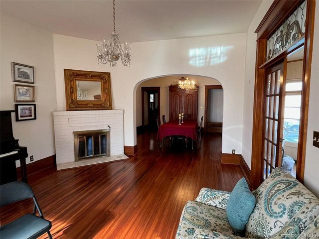 1102 3rd Ave, Longmont, CO 80501