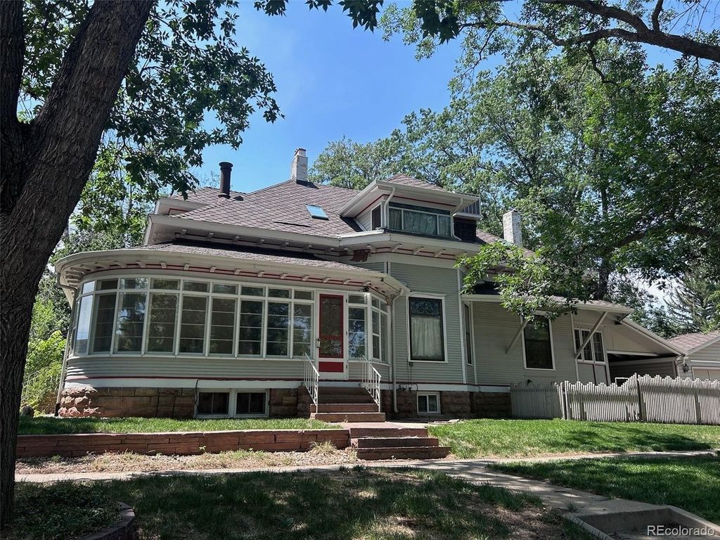 1102 3rd Ave, Longmont, CO 80501