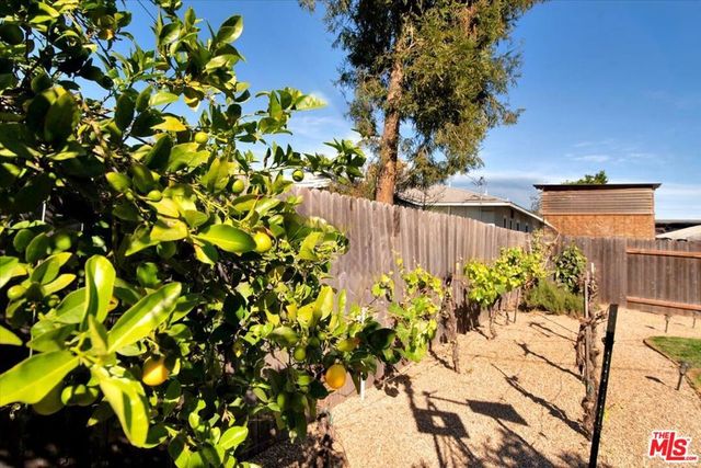 115 E Park Avenue, Santa Maria, CA 93454