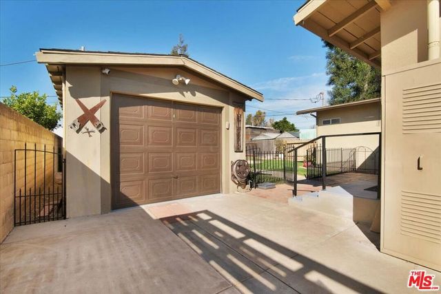 115 E Park Avenue, Santa Maria, CA 93454