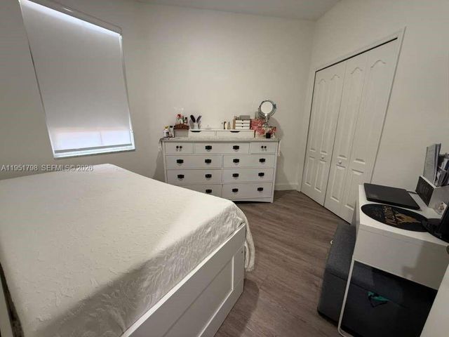 8826 W Flagler St 112, Miami, FL 33174