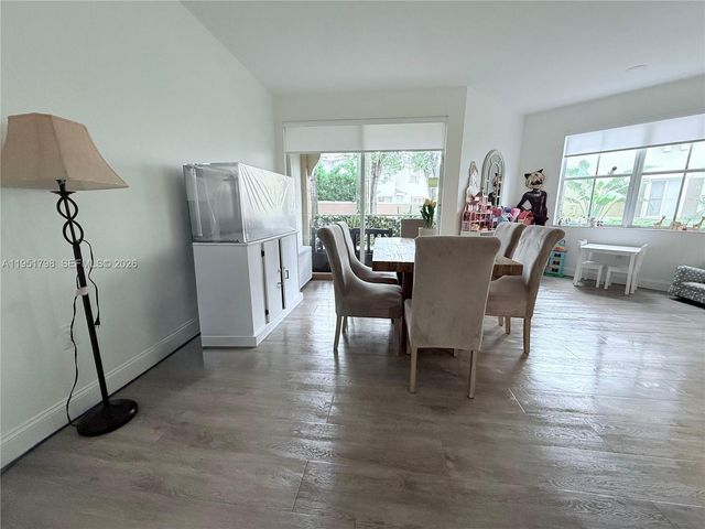 8826 W Flagler St 112, Miami, FL 33174