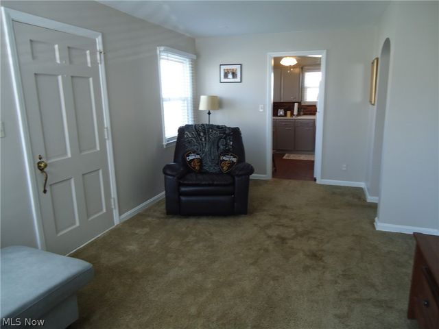 318 Van Buren Avenue, Cuyahoga Falls, OH 44221