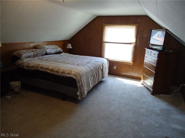 318 Van Buren Avenue, Cuyahoga Falls, OH 44221