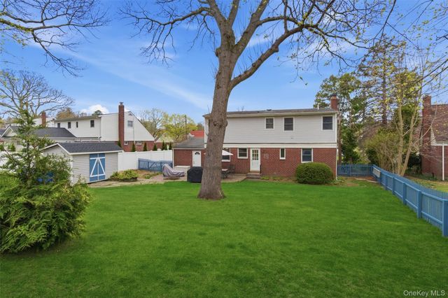 2 Selden Drive, East Northport, NY 11731