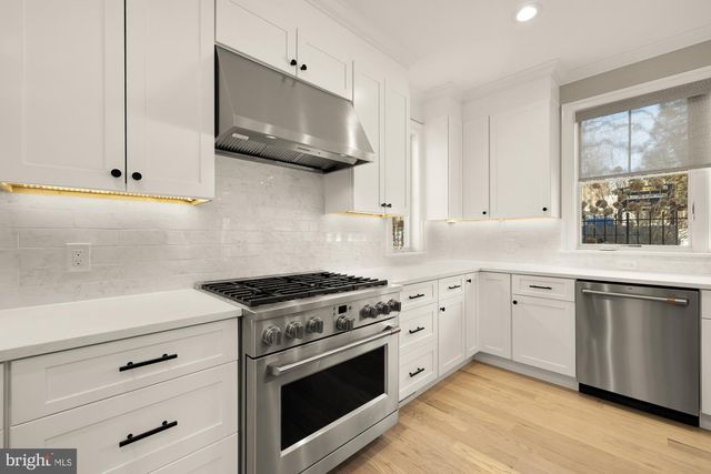 9111 SLIGO CREEK PKWY, Silver Spring, MD 20901