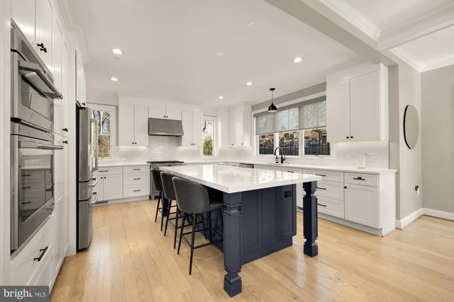 9111 SLIGO CREEK PKWY, Silver Spring, MD 20901