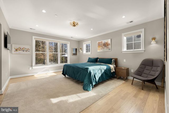 9111 SLIGO CREEK PKWY, Silver Spring, MD 20901