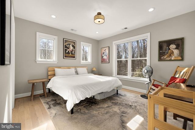 9111 SLIGO CREEK PKWY, Silver Spring, MD 20901