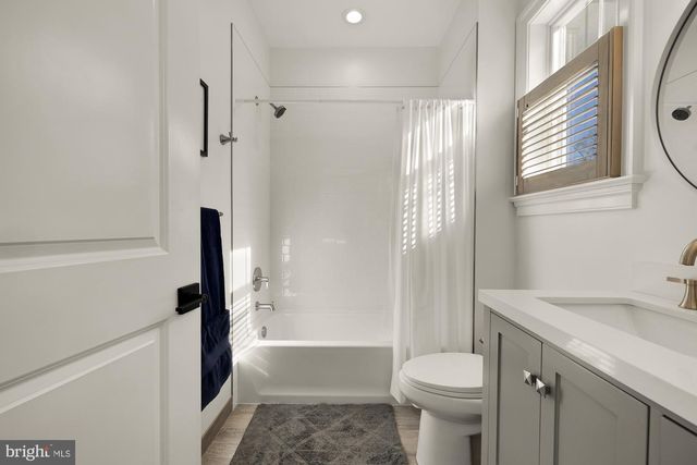 9111 SLIGO CREEK PKWY, Silver Spring, MD 20901