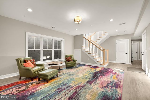 9111 SLIGO CREEK PKWY, Silver Spring, MD 20901