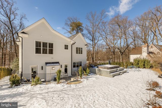 9111 SLIGO CREEK PKWY, Silver Spring, MD 20901