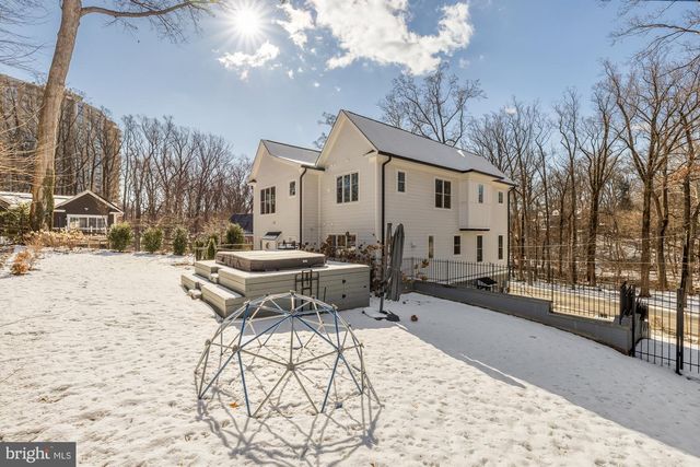 9111 SLIGO CREEK PKWY, Silver Spring, MD 20901