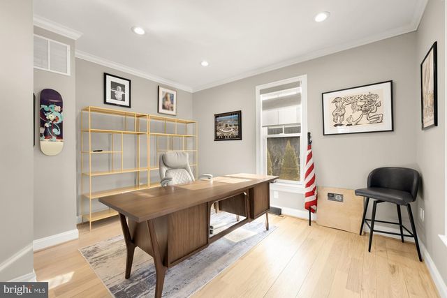 9111 SLIGO CREEK PKWY, Silver Spring, MD 20901