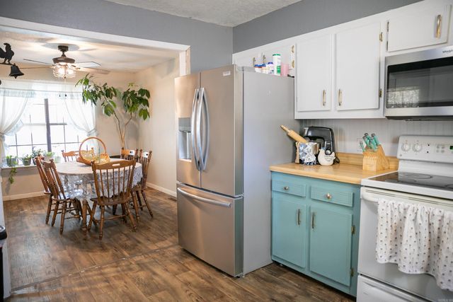 204 S 12th Avenue, Paragould, AR 72450