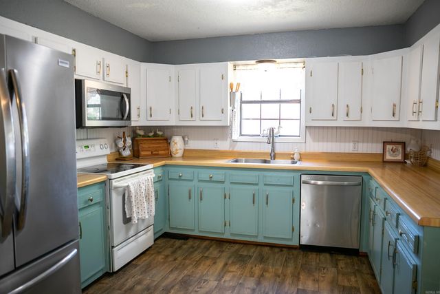 204 S 12th Avenue, Paragould, AR 72450