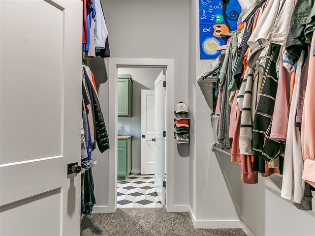 2200 Santa Monica Street, Edmond, OK 73034