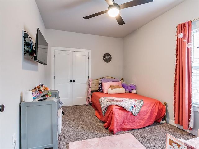 2200 Santa Monica Street, Edmond, OK 73034